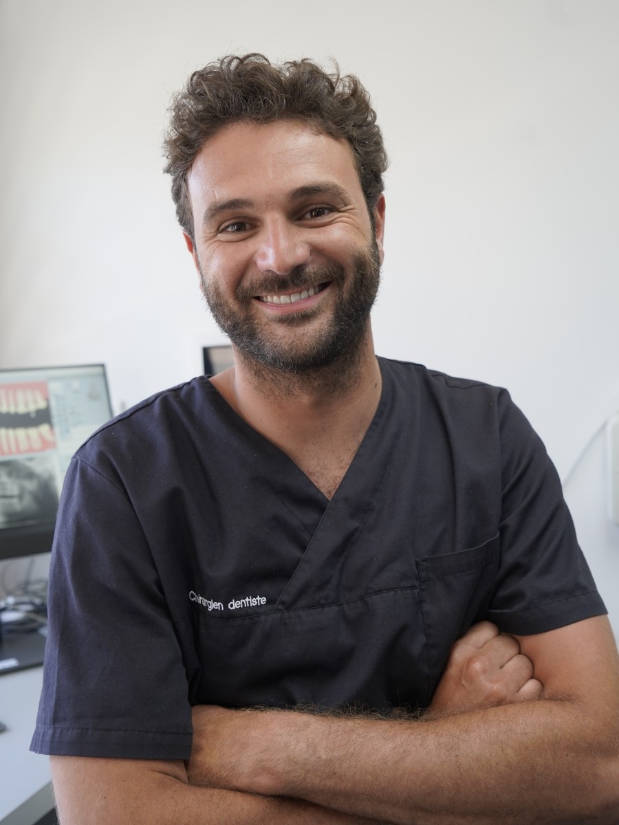 Docteur Charles MESNIER - Chirurgien-dentiste  Pessac