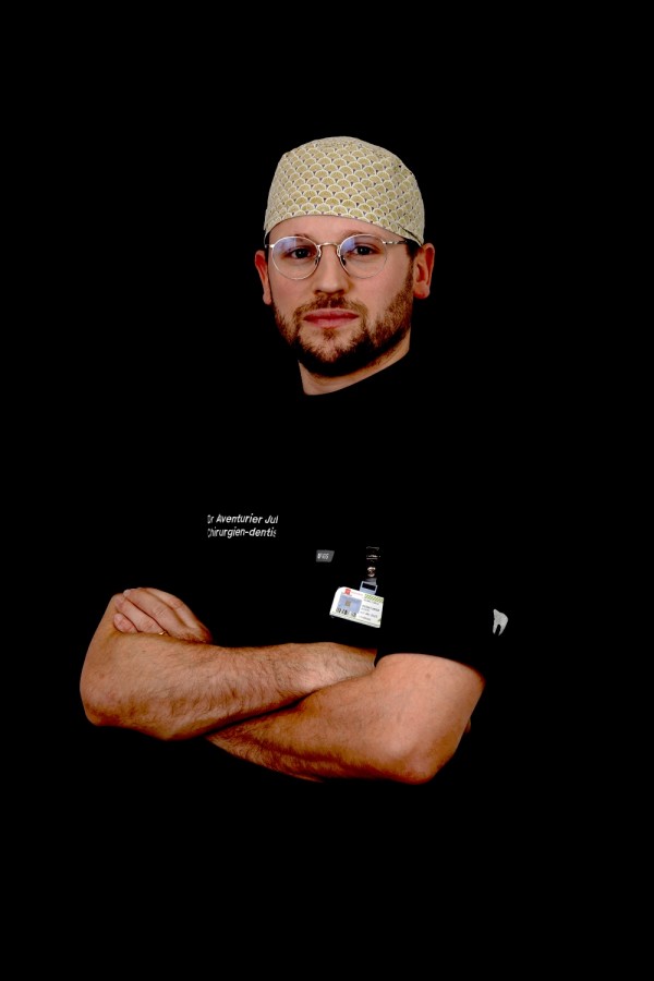 Docteur Julien AVENTURIER - Chirurgien-dentiste � Pessac