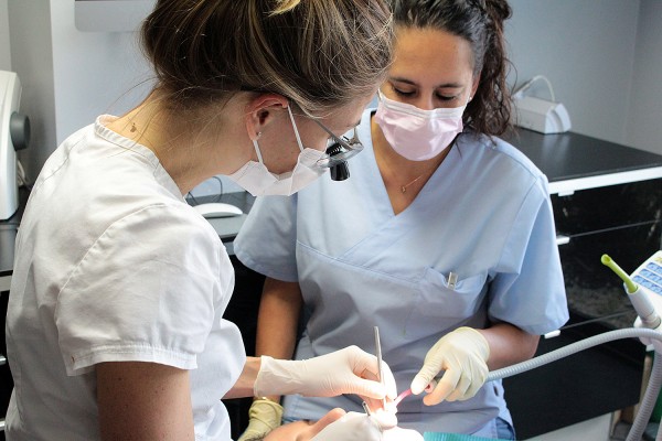 Dr Caroline MARGUET <span>Chirurgien-dentiste à Pessac</span>